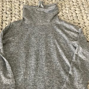 Heather gray workout top